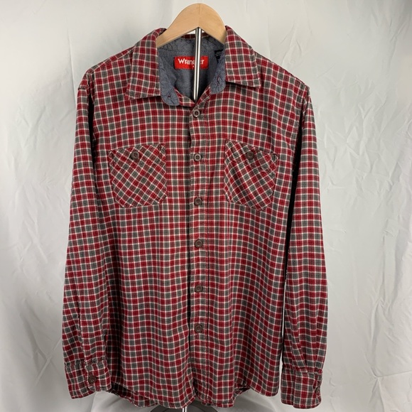 Wrangler Men's Red and Black Checkered Shirt - Picture 1 of 5